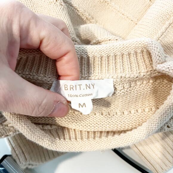BRIT NY Long Sleeve Pointelle Neck Rib Knit Pullover Sweater Oatmeal Medium - Picture 3 of 7